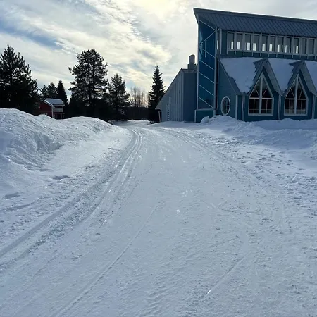 度假居 Pitkaekuusen Helmi Äkäslompolo