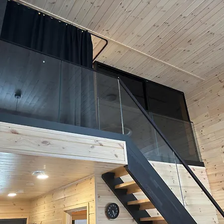 Pitkaekuusen Helmi *