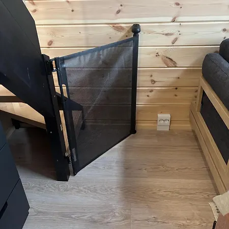 Pitkaekuusen Helmi Äkäslompolo