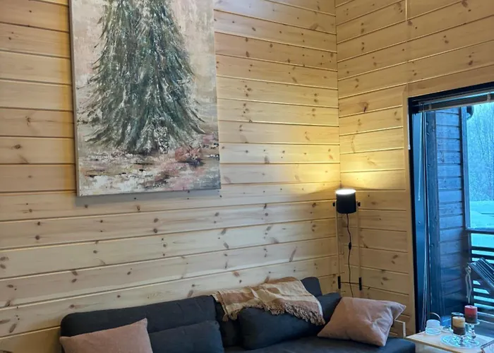 Pitkaekuusen Helmi *